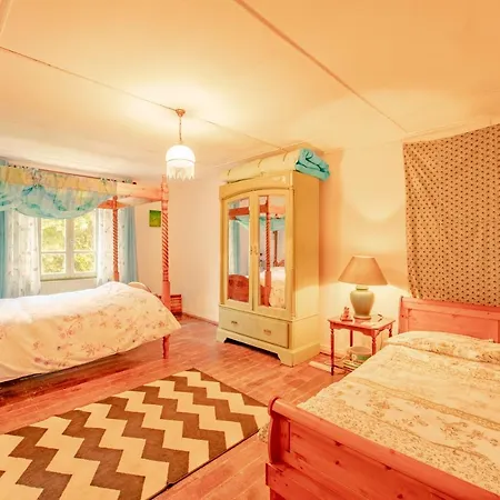 3-bed Rustic French We Welcome Families Soudan (Loire-Atlantique)